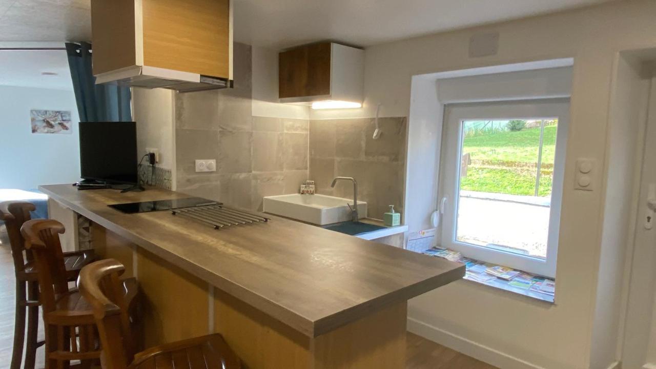 Gite Du Cerisier Raddon-et-Chapendu ภายนอก รูปภาพ